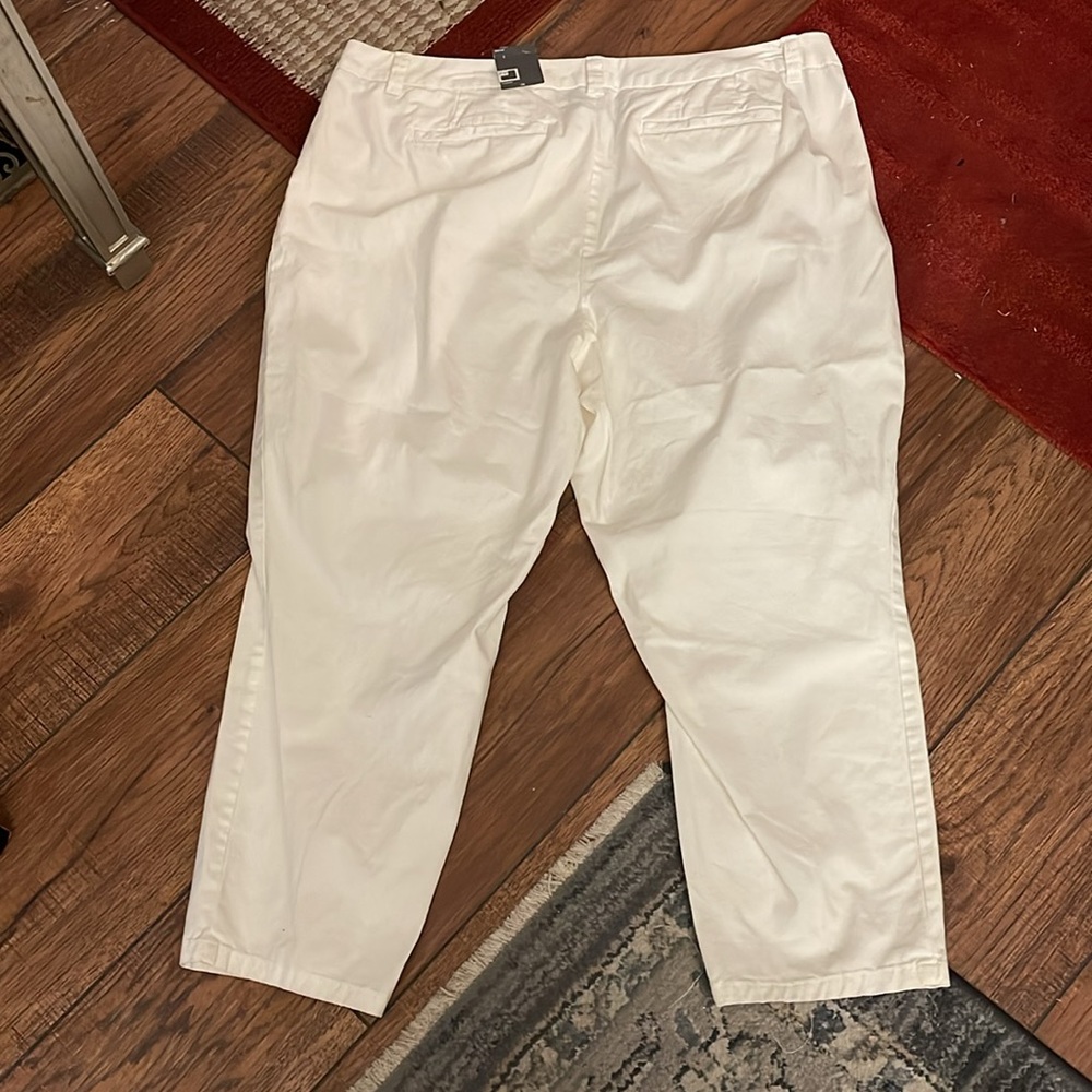 Capris - Picture 5 of 7
